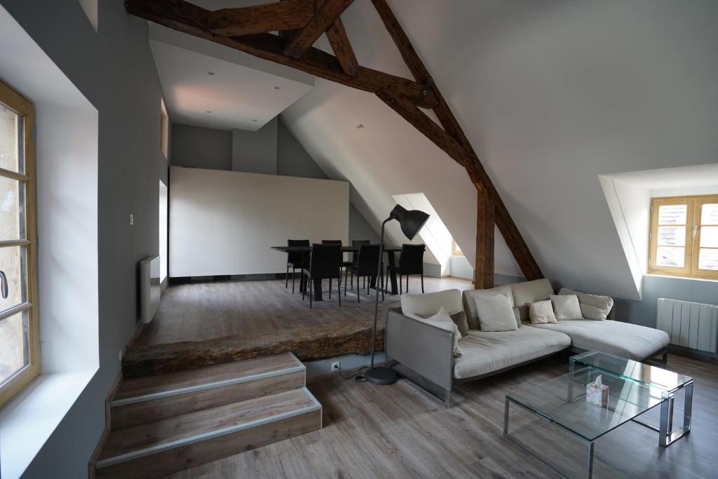 Studio in a residence with pool