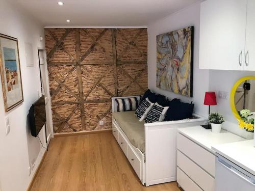 Studio in Lisbon center! Tram 28