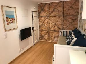 Studio in Lisbon center! Tram 28