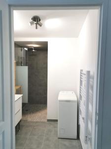 Appartement Studio indépendant, 10min Avignon 85 Chemin du Puits 30131 Pujaut Languedoc-Roussillon