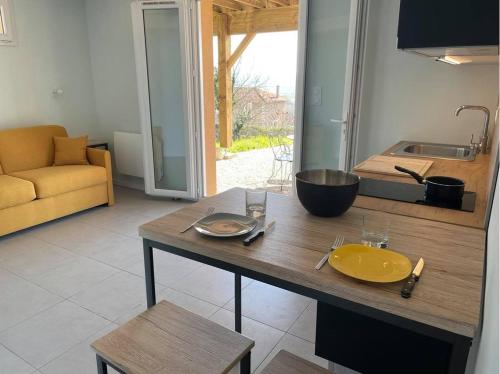 Studio indépendant au calme avec vue imprenable