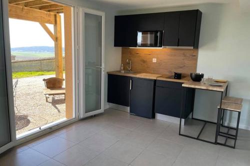 Studio indépendant au calme avec vue imprenable