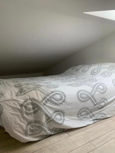 Studio indépendant dans propriété avec piscine