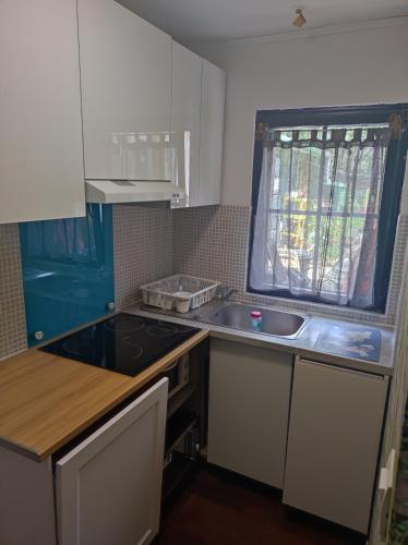 Studio indépendant dans un maison