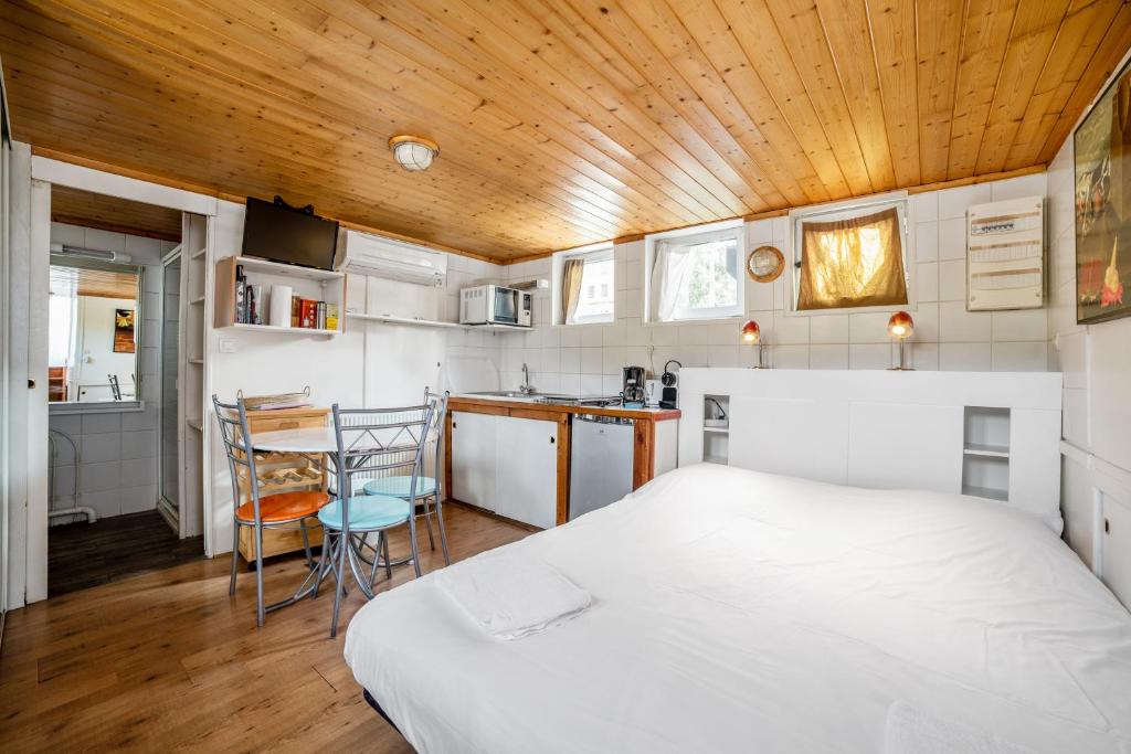 Studio insolite sur Peniche, Le Carre, au coeur De Lyon 11 Quai Rambaud, 69002 Lyon