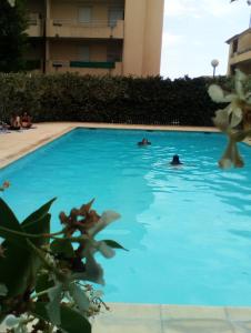 STUDIO JARDINET