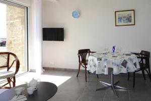 Studio, Kerity-Penmarc\