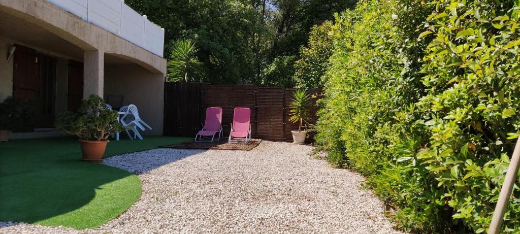 Appartement Studio L'agasso Prouvenco 513 Rue de L'Eolienne \ 83260 La Crau