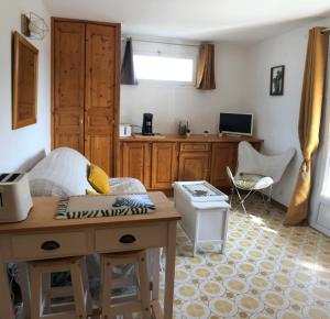 Appartement Studio L’ARGENTIERE PLAGE Hameau de l'Argentière 83250 La Londe-les-Maures Provence-Alpes-Côte d\'Azur