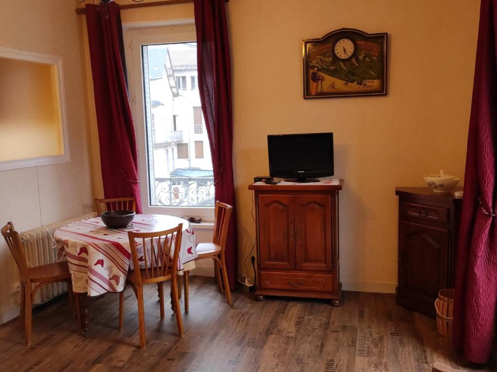 Studio La Bourboule, 1 pièce, 1 personne - FR-1-667-11 337 Boulevard Georges Clémenceau, 63150 La Bourboule