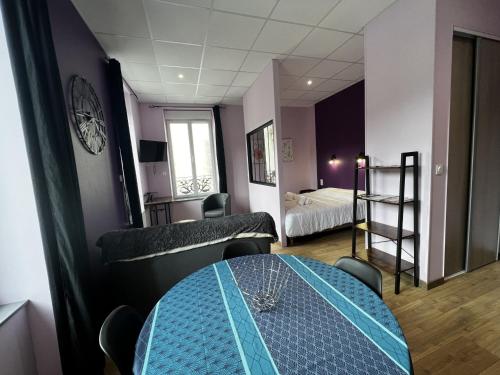 Studio La Bourboule, 1 pièce, 4 personnes - FR-1-667-24