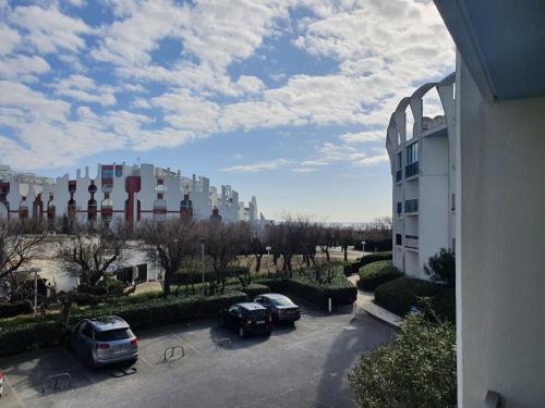 Studio la grande motte, parking, petite vue mer
