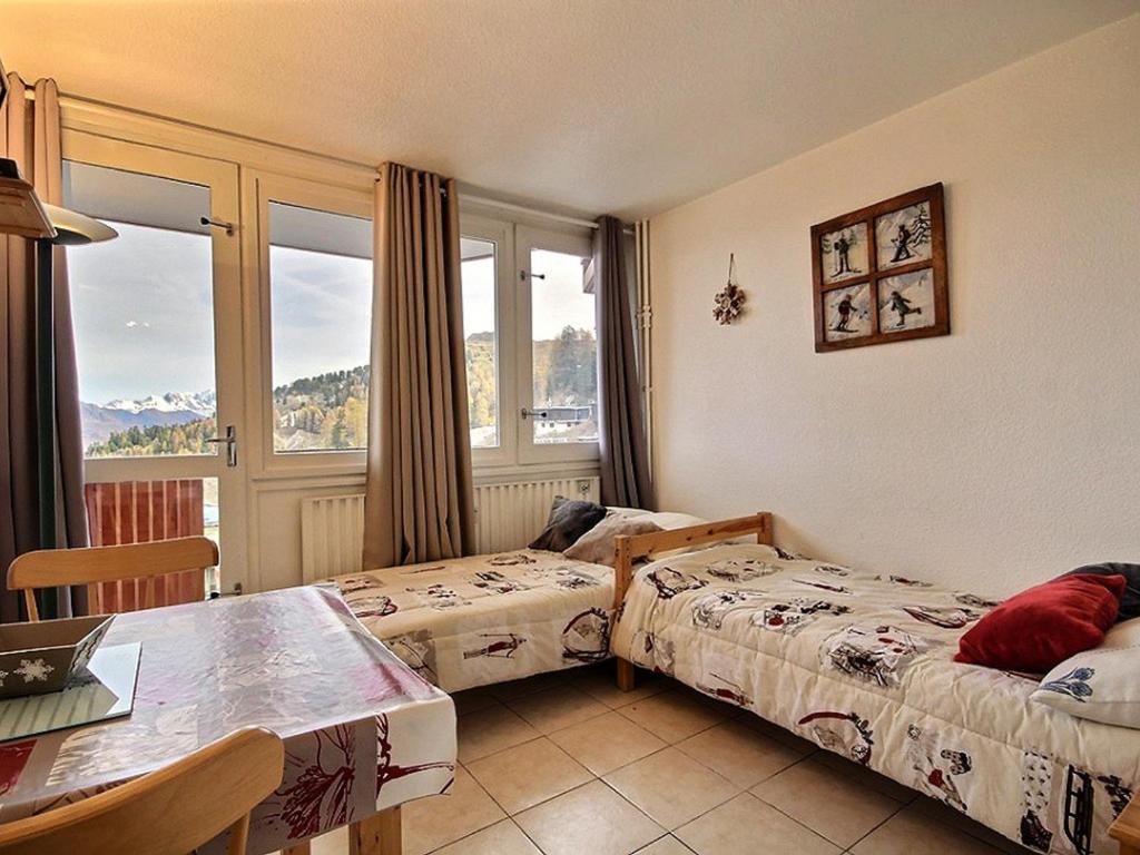 Appartement Studio La Plagne, 1 pièce, 2 personnes - FR-1-455-117 Immeuble Le France - Plagne Centre - 73210 La Plagne