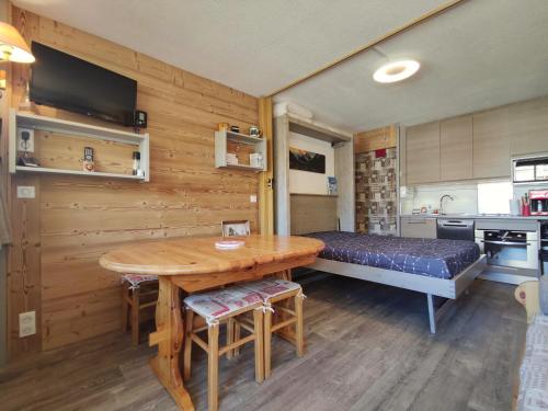 Studio La Plagne, 1 pièce, 4 personnes - FR-1-181-2672