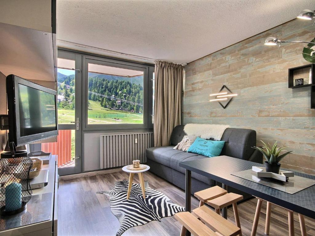 Appartement Studio La Plagne, 1 pièce, 4 personnes - FR-1-455-68 Immeuble Le France - Plagne Centre - 73210 La Plagne