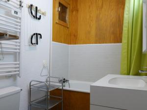 Appartement Studio La Plagne Montchavin Les Coches, 1 pièce, 3 personnes - FR-1-329-64 rue Principale Montchavin La Plagne 73210 La Plagne Tarentaise Rhône-Alpes