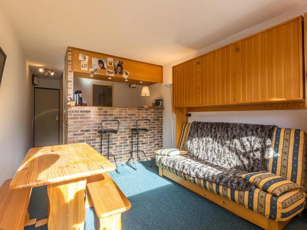 Appartement Studio La Plagne-Tarentaise, 1 pièce, 2 personnes - FR-1-351-129 N°138 résidence le France 73210 La Plagne Tarentaise