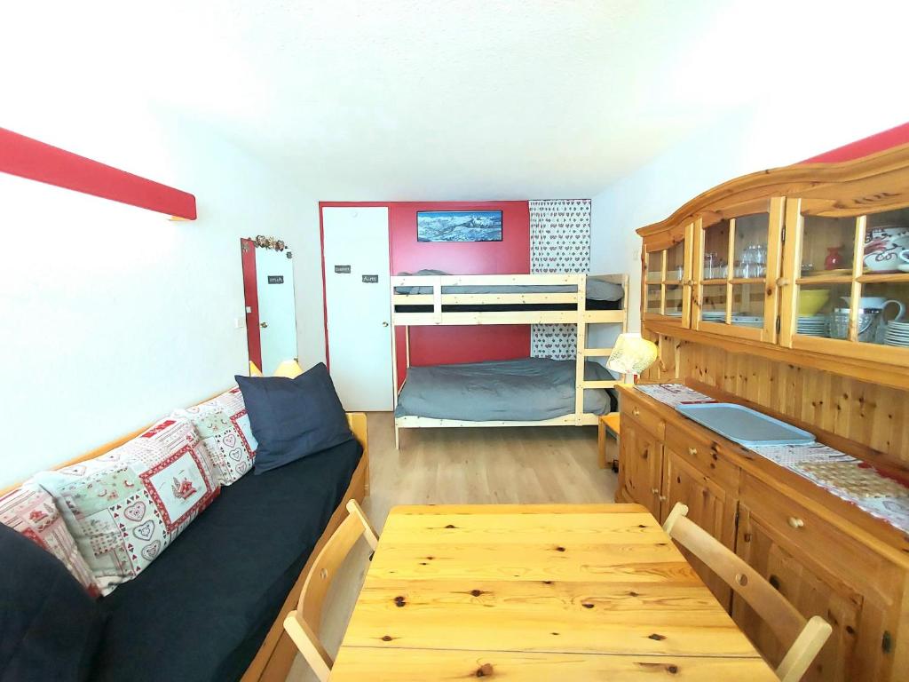 Appartement Studio La Plagne-Tarentaise, 1 pièce, 4 personnes - FR-1-351-155 Résidence le France n°434 73210 La Plagne Tarentaise