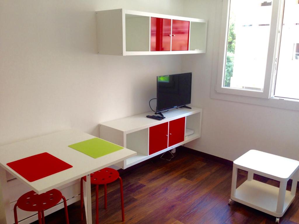 Appartement Studio La Reine Astrid 10,Avenue Gazan 06600 Antibes