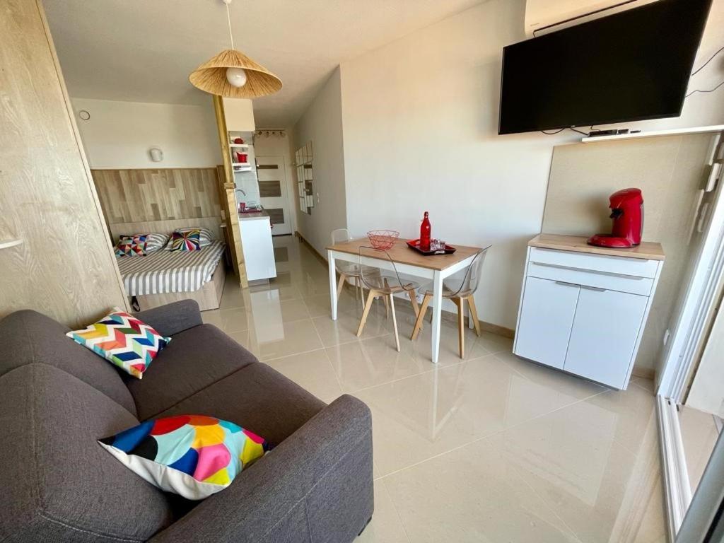 Studio La Rochelle, 1 pièce, 2 personnes - FR-1-246-252