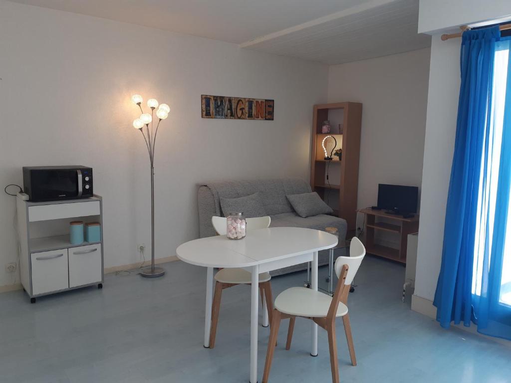 Appartement Studio La Rochelle, 1 pièce, 2 personnes - FR-1-551-29 9, allée de la Misaine 17000 La Rochelle