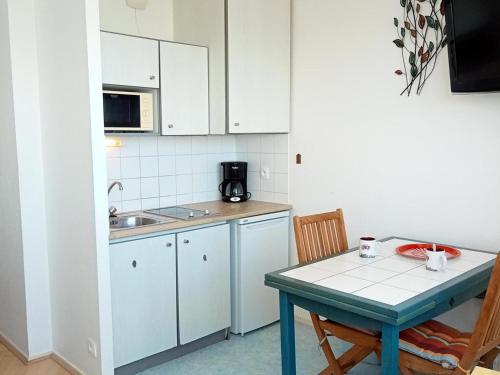 Studio La Rochelle, 1 pièce, 2 personnes - FR-1-551-31