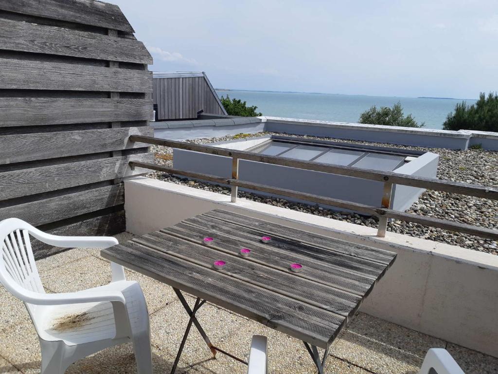 Appartement Studio La Rochelle, 1 pièce, 2 personnes - FR-1-551-39 rue de l'Orphée 17000 La Rochelle