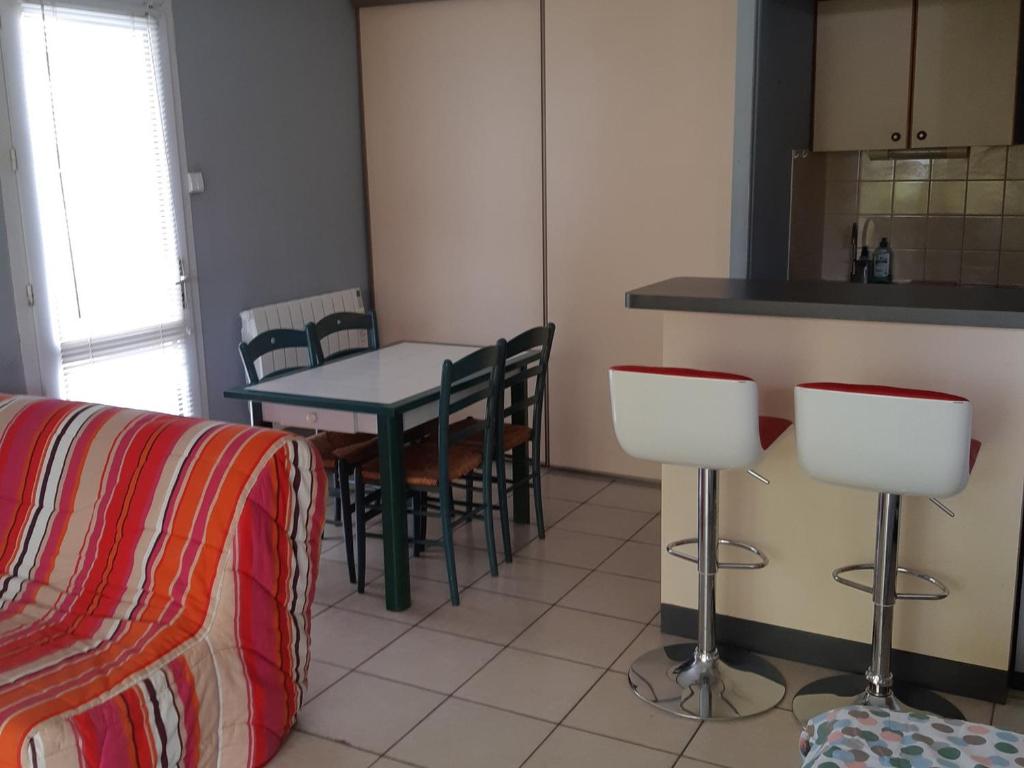 Appartement Studio La Rochelle, 1 pièce, 4 personnes - FR-1-551-23 rue Gabaret 17000 La Rochelle