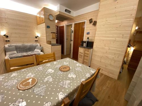Studio La Toussuire, 1 pièce, 4 personnes - FR-1-417-147