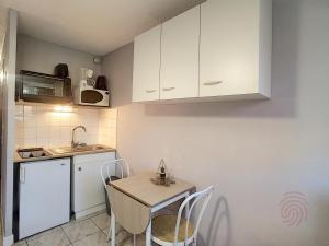 Studio Lamalou-les-Bains, 1 pièce, 2 personnes - FR-1-451-105