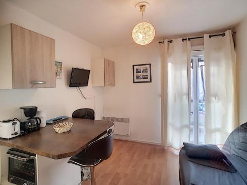 Studio Lamalou-les-Bains, 1 pièce, 2 personnes - FR-1-451-110
