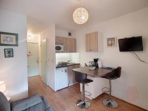 Studio Lamalou-les-Bains, 1 pièce, 2 personnes - FR-1-451-110
