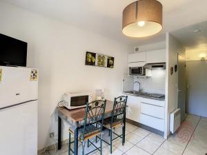 Studio Lamalou-les-Bains, 1 pièce, 2 personnes - FR-1-451-123