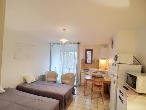 Studio Lamalou-les-Bains, 1 pièce, 2 personnes - FR-1-451-145