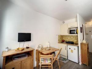 Studio Lamalou-les-Bains, 1 pièce, 2 personnes - FR-1-451-151