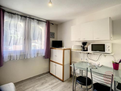 Studio Lamalou-les-Bains, 1 pièce, 2 personnes - FR-1-451-152