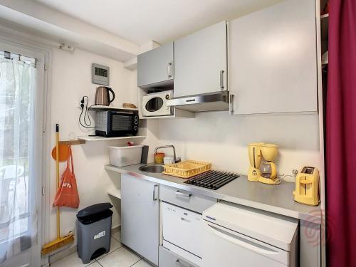 Studio Lamalou-les-Bains, 1 pièce, 2 personnes - FR-1-451-156