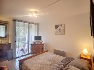 Studio Lamalou-les-Bains, 1 pièce, 2 personnes - FR-1-451-98
