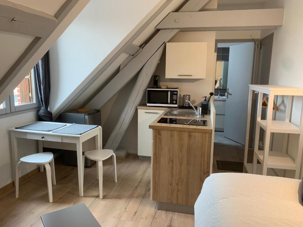 Studio Larmor-Plage, 1 pièce, 3 personnes - FR-1-349-116 56260 Larmor-Plage