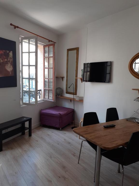 Appartement Studio le 108 1er étage 108 Rue des Bains 14360 Trouville-sur-Mer