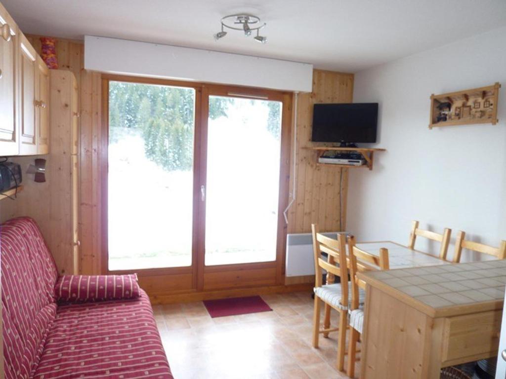 Studio Le Biot, 1 pièce, 4 personnes - FR-1-573-22 Les Primevères 435 route d'Ouzon, 74430 Le Biot