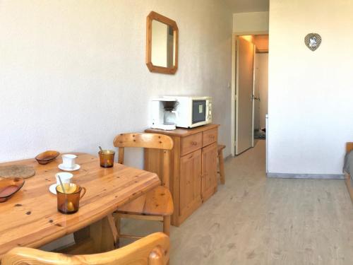 Studio Le Corbier, 1 pièce, 2 personnes - FR-1-267-202