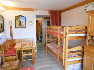 Studio Le Corbier, 1 pièce, 4 personnes - FR-1-267-205