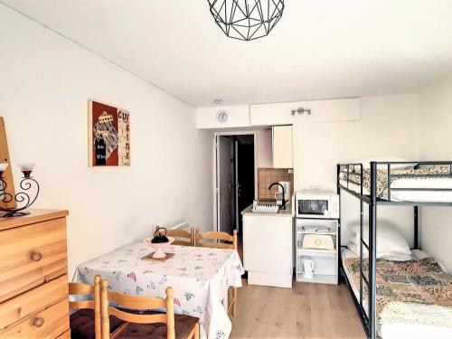 Studio Le Corbier, 1 pièce, 4 personnes - FR-1-267-207