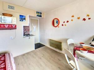 Studio Le Corbier, 1 pièce, 4 personnes - FR-1-267-217