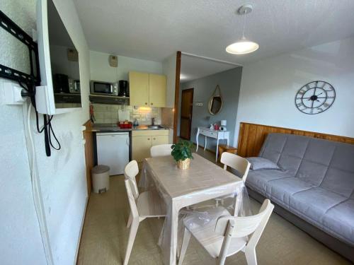 Studio Le Grand-Bornand, 1 pièce, 4 personnes - FR-1-241-19