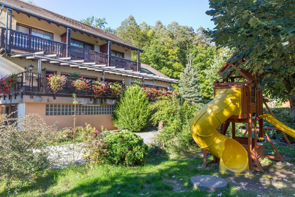 Studio Le Grand-Bornand, 1 pièce, 4 personnes - FR-1-241-217