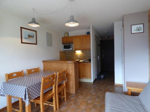 Studio Le Grand-Bornand, 1 pièce, 4 personnes - FR-1-458-100
