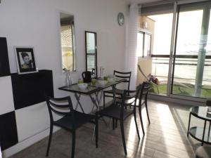 Appartement Studio Le Grau d'Agde, 1 pièce, 4 personnes - FR-1-423-152 25 Boulevard du Front de Mer 34300 Le Grau-dʼAgde Languedoc-Roussillon