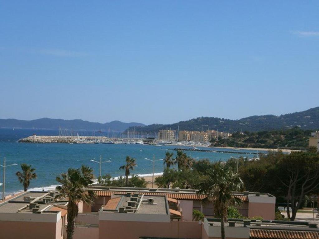 Studio Le Lavandou, 1 pièce, 2 personnes - FR-1-251-470 Les Horizons V - n° 52 - 4° Avenue Vincent Auriol, 83980 Le Lavandou